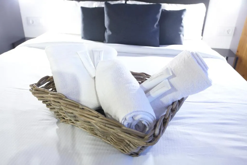 APARTMENT TWO BEDROOMS Room, L'Escudellers by The Streets, Barcelona