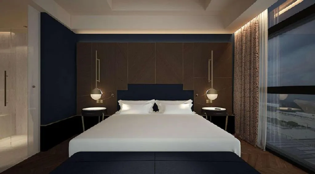 JUNIOR SUITE KING SIZE BED Room, Hilton Rome Eur La Lama, Rome