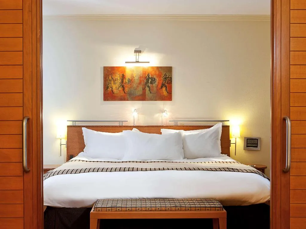 JUNIOR SUITE KING SIZE BED Room, Sofitel Athens Airport, Athens