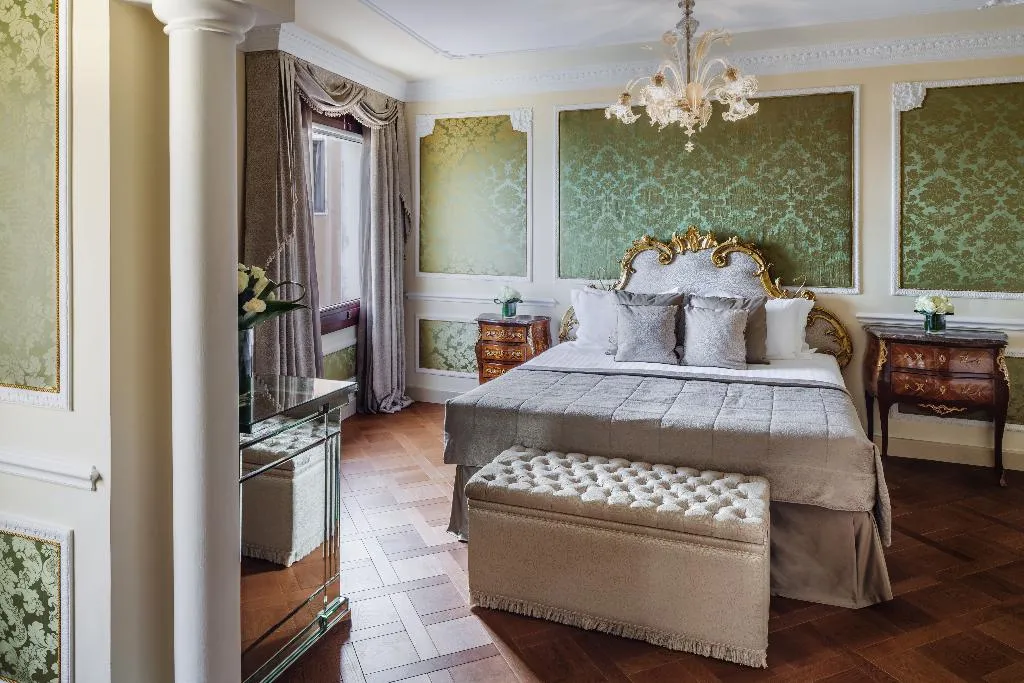 SUITE LAGOON VIEW Room, Baglioni Hotel Luna, Venice
