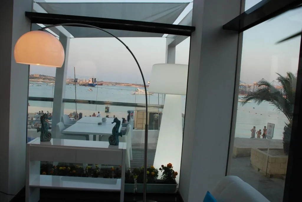 Lobby, Water's Edge, Malta