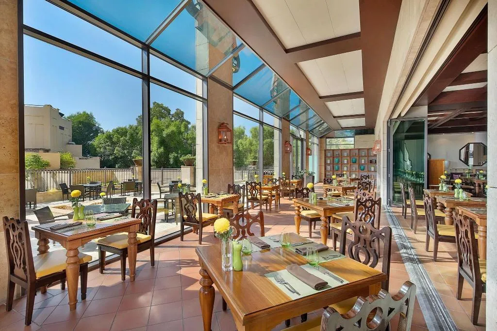 Restaurant, Ajman Saray, A Luxury Collection Resort, Dubai