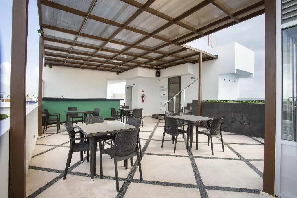 Terrace, BFH ATTRACTION Deluxe Hotel, Centro Playa del Carm, Playa Del Carmen