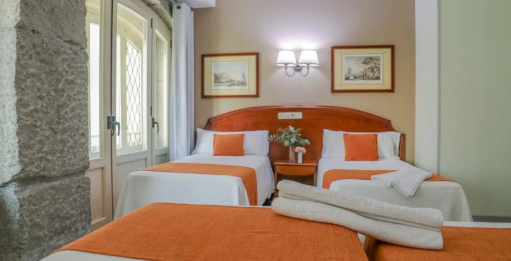 QUADRUPLE STANDARD Room, San Lorenzo, Madrid