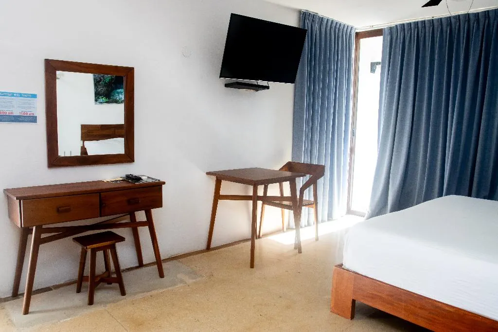 DOUBLE POOL VIEW KING BED Room, Hotel Cenotes Casa Tortuga, Cancun Area