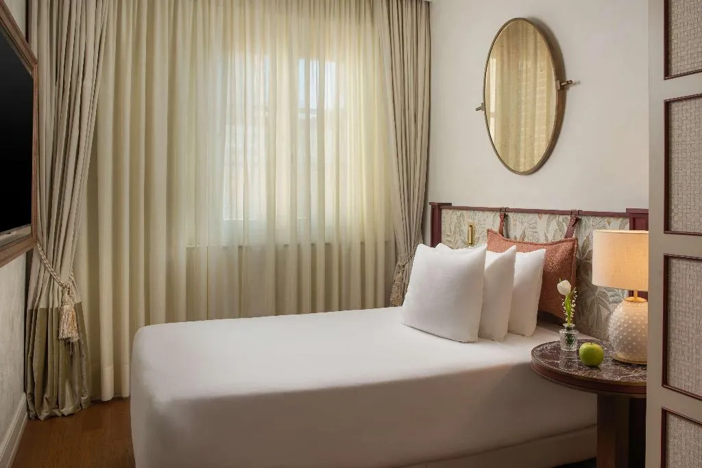 SINGLE SUPERIOR Room, Porta Rossa Hotel Firenze Colbert Collection, Florence