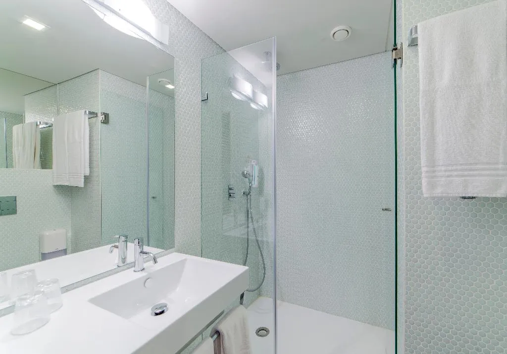 TWIN STANDARD Room, Moov Hotel Porto Norte, Porto
