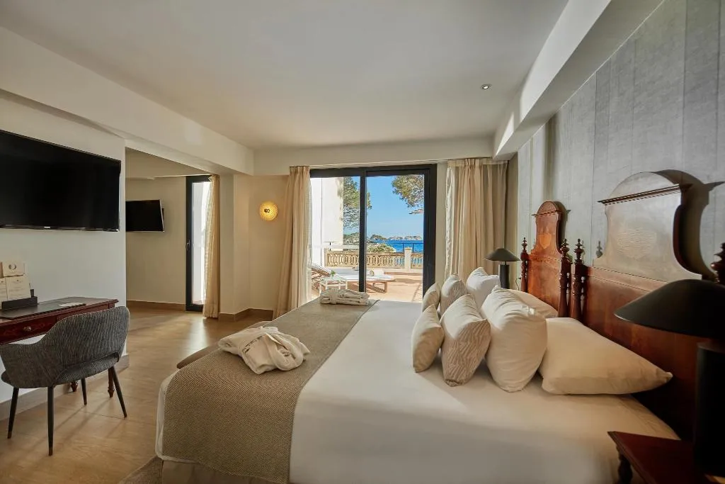 Room, Secrets Mallorca Villamil Resort & Spa Only Adults, Majorca