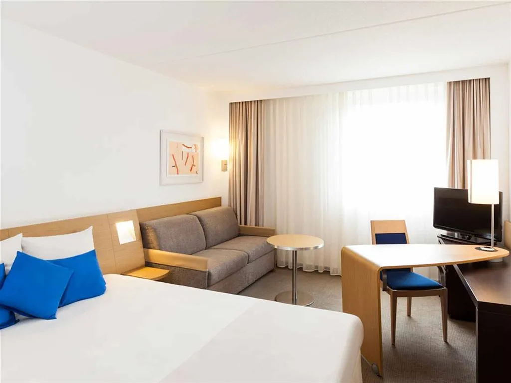 Room, Novotel Amsterdam City, Amsterdam