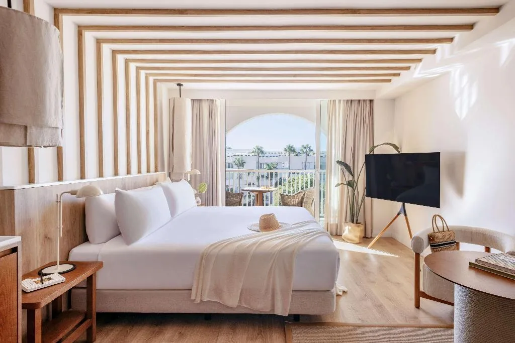 JUNIOR SUITE SUPERIOR PARTIAL OCEAN VIEW Room, ME Marbella, Costa Del Sol
