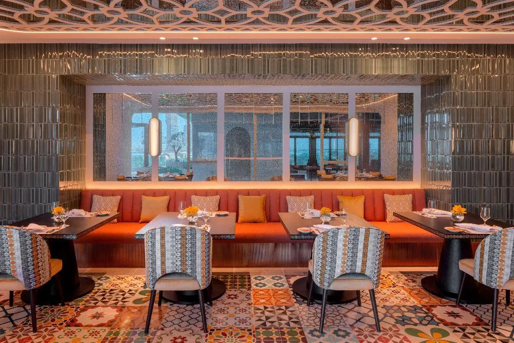 Restaurant, Avani Plus Palm View Dubai Hotel and Suites, Dubai