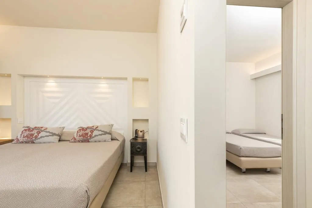 FAMILY ROOM TWO BEDROOMS TWO BATHROOMS Room, Club Hotel Saraceno, Cagliari