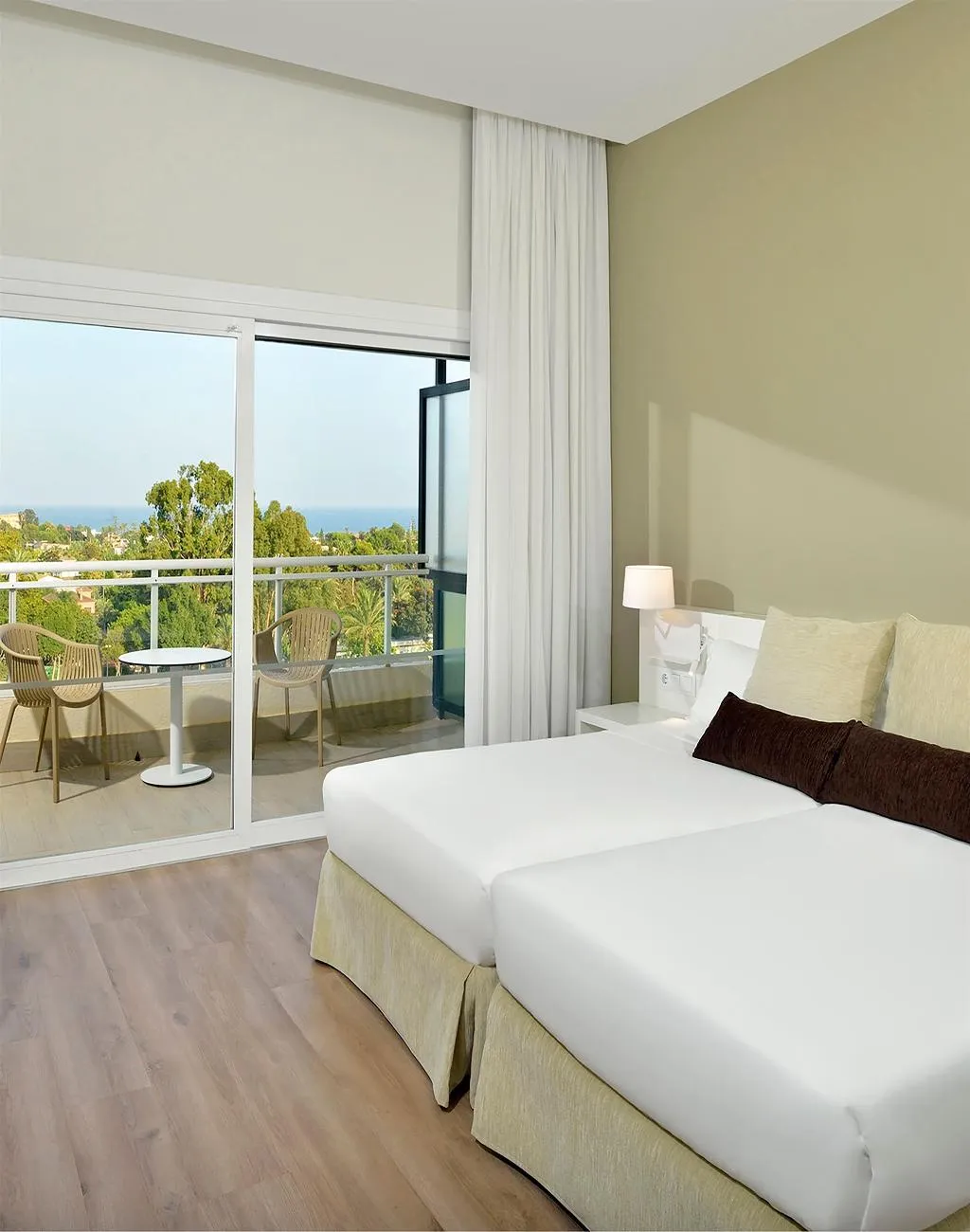 SUITE STANDARD Room, Sol Marbella Estepona Atalaya Park, Costa Del Sol