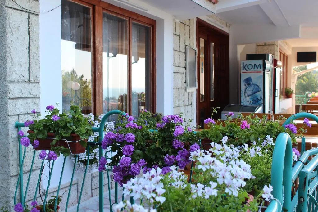 Restaurant, Zora, Bourgas