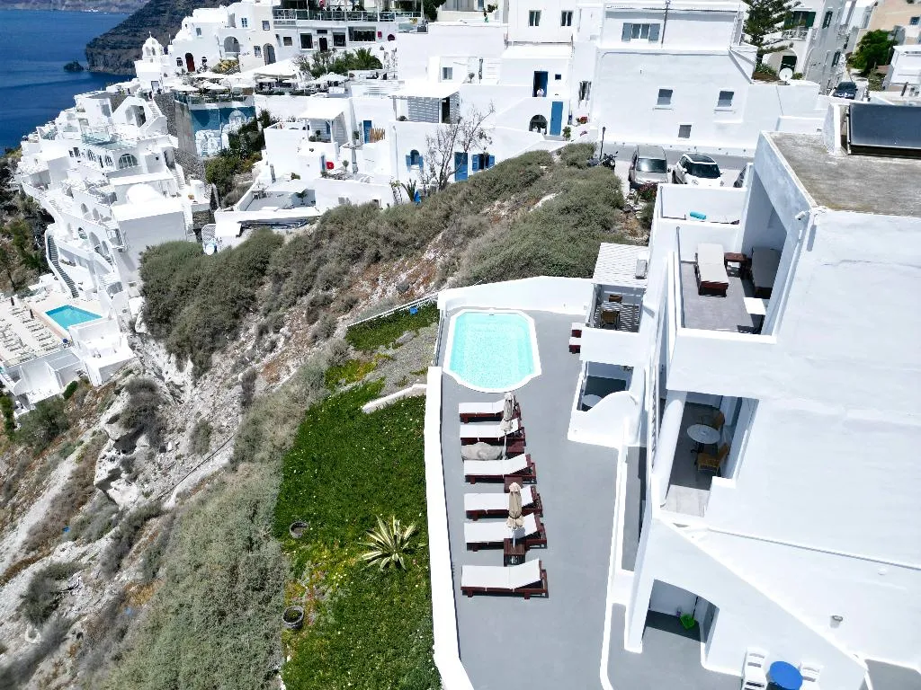 General view, The Last Sunbeam, Santorini