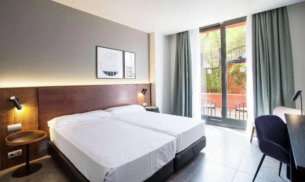 Room, Dolce By Wyndham Barcelona Resort, Barcelona