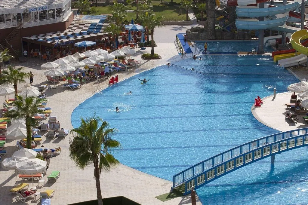 Sports and Entertainment, Bera, Antalya