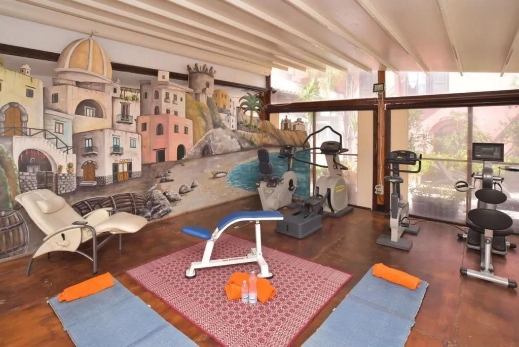 Sports and Entertainment, Zi Carmela, Naples