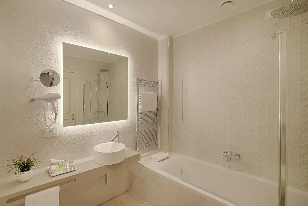 DOUBLE SUPERIOR WITH VIEWS Room, NH Collection Roma Fori Imperiali, Rome