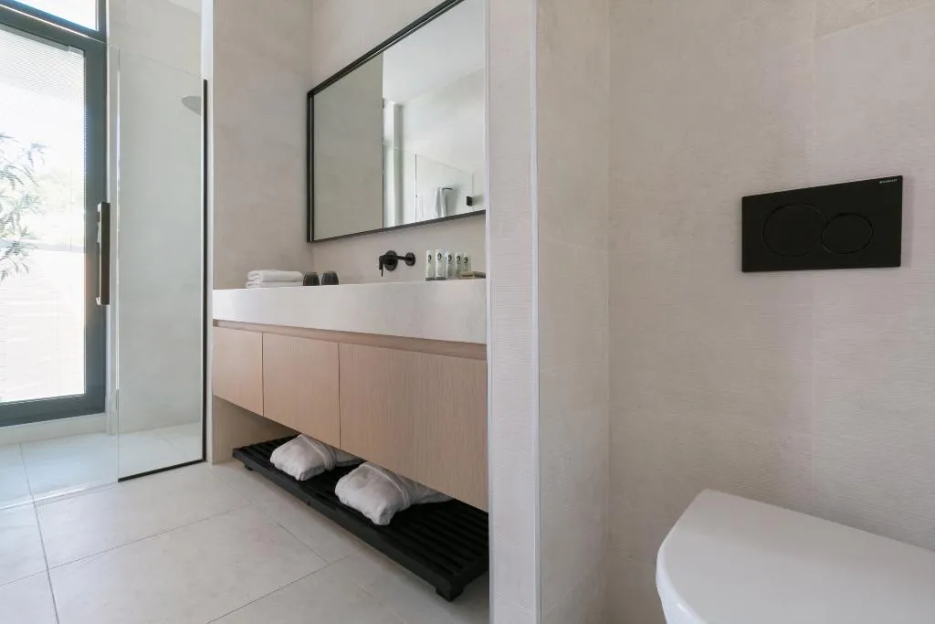 SUITE DELUXE TWO BEDROOM Room, Amfora Hvar Grand Beach Resort, Split
