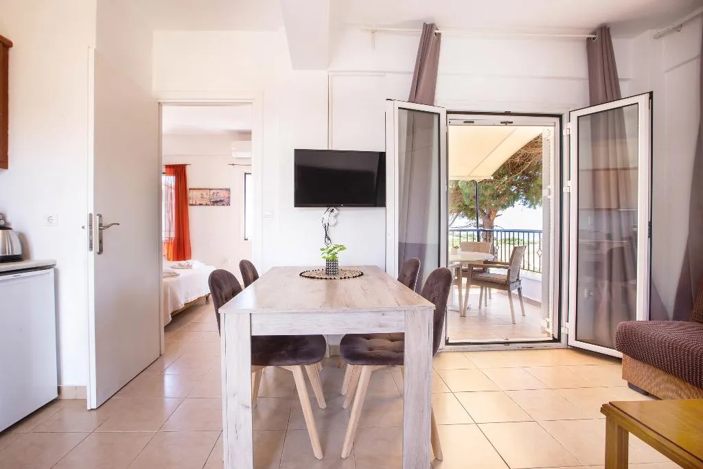 VILLA SEA VIEW Room, Romanos Beach Villas, Kalamata