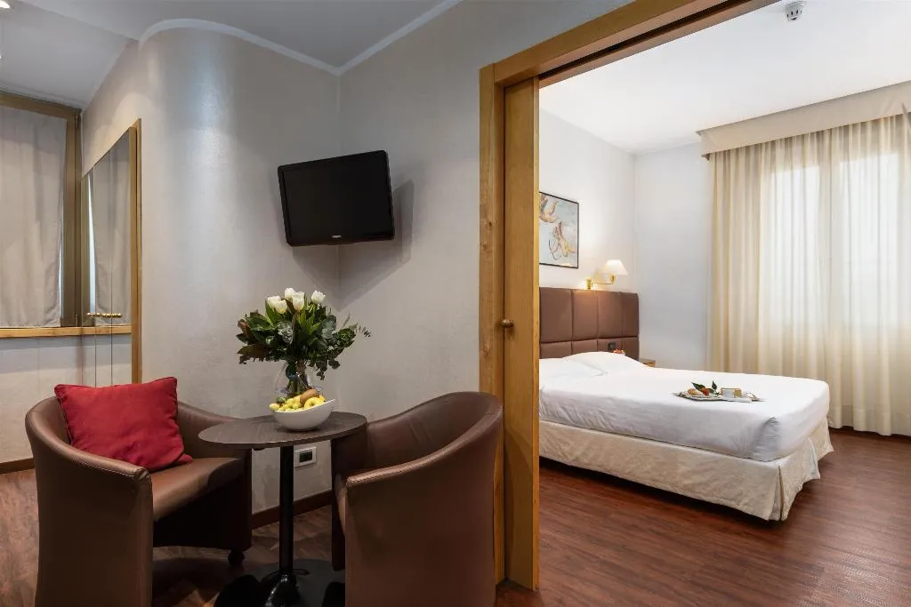 Room, Minerva, Florence