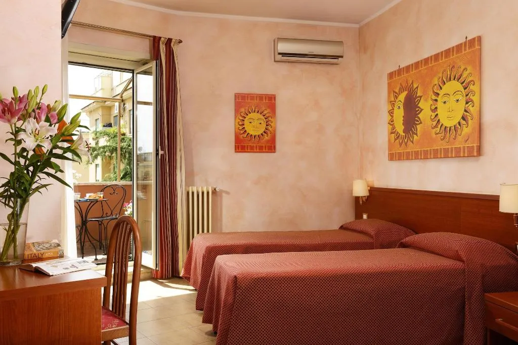Room, B&B Alba Domus Roma, Rome