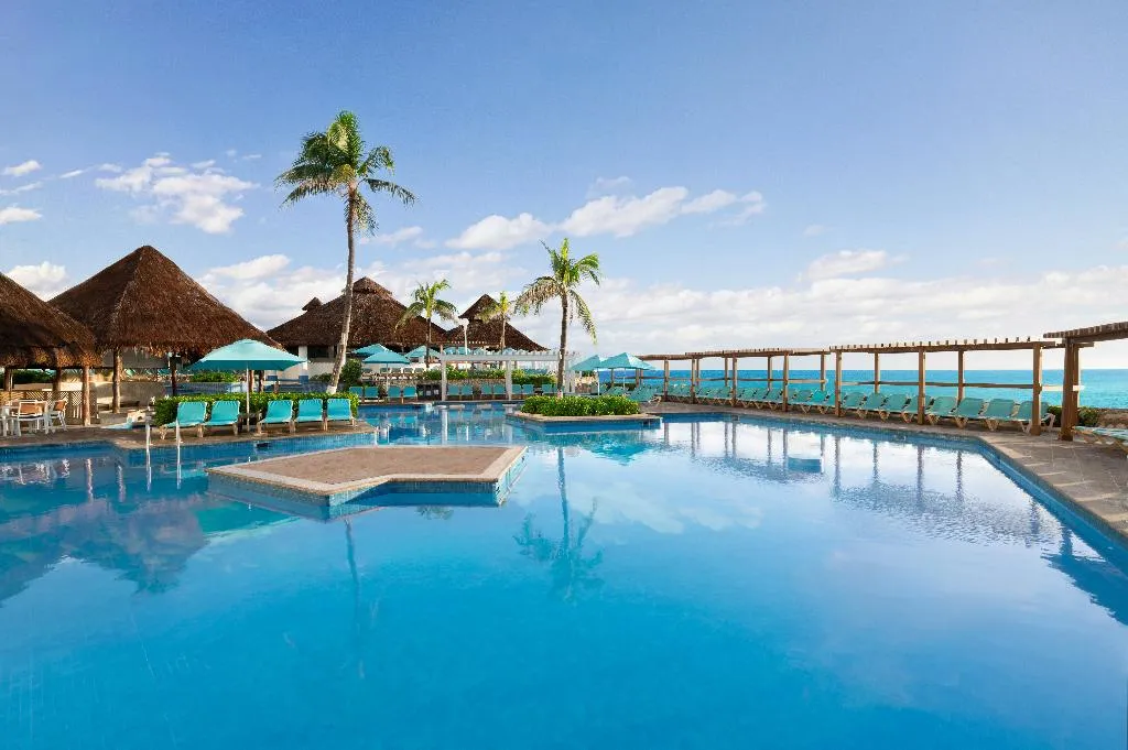 Pool, Royal Solaris Cancun Resort All Inclusive, Cancun Area