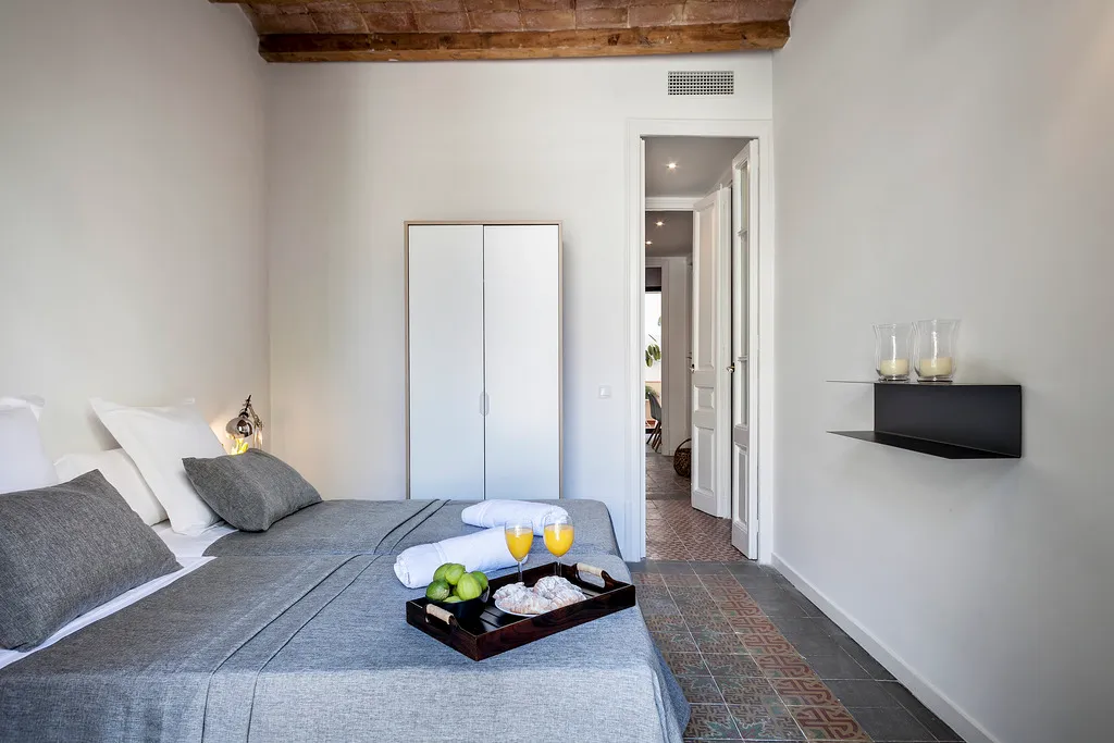 APARTMENT WITH TERRACE Room, Charming Flats by Aspasios, Barcelona