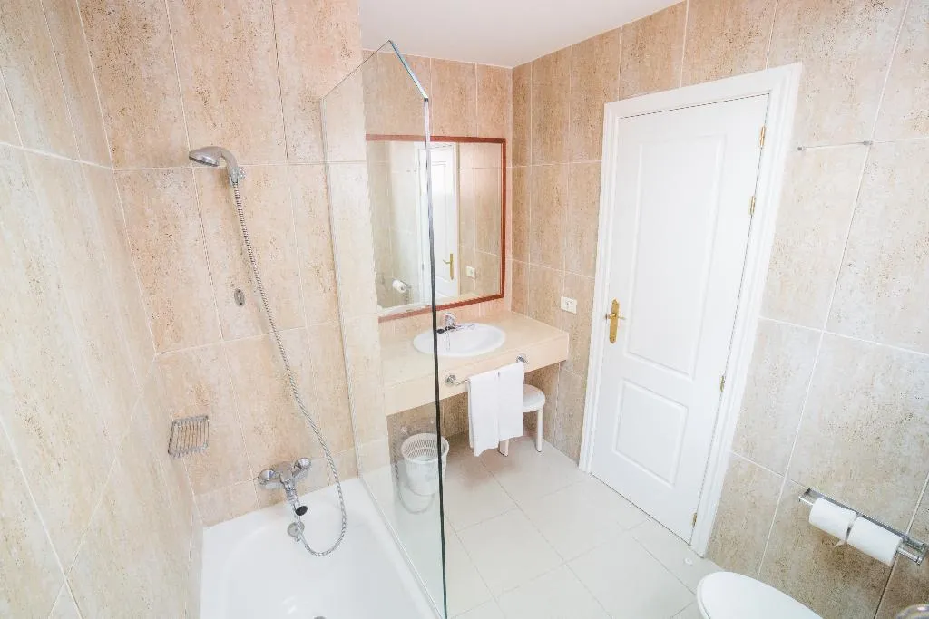 JUNIOR SUITE STANDARD Room, RF Astoria, Tenerife