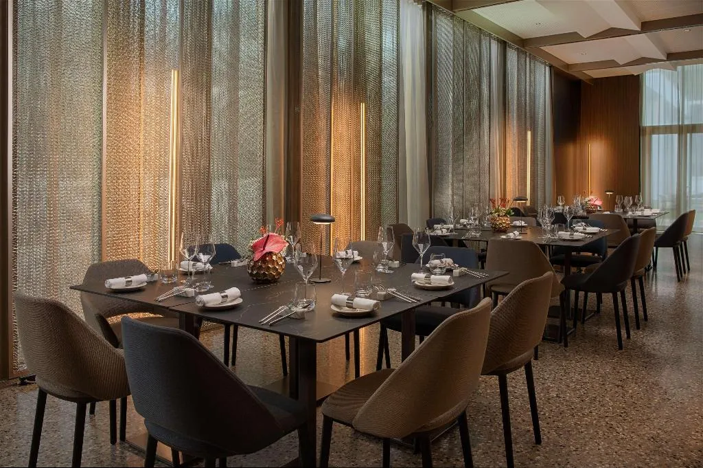 Restaurant, NH Collection Milano CityLife, Milan
