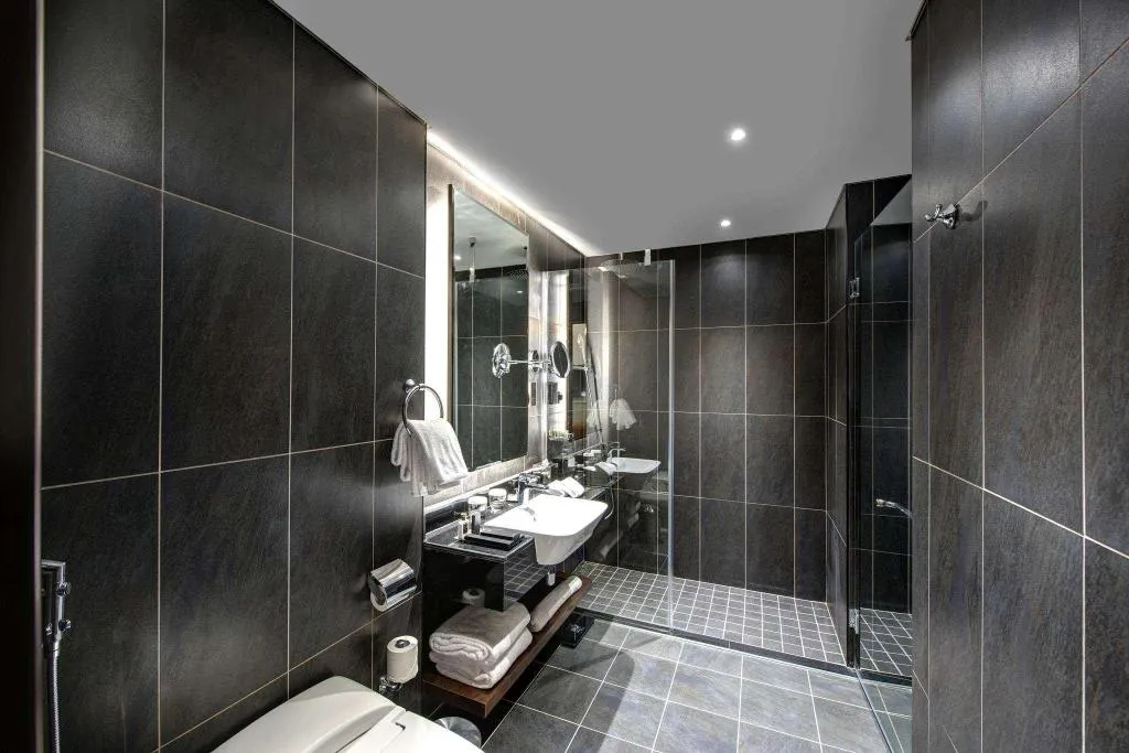 Room, Dukes The Palm Dubai Hotel, Dubai