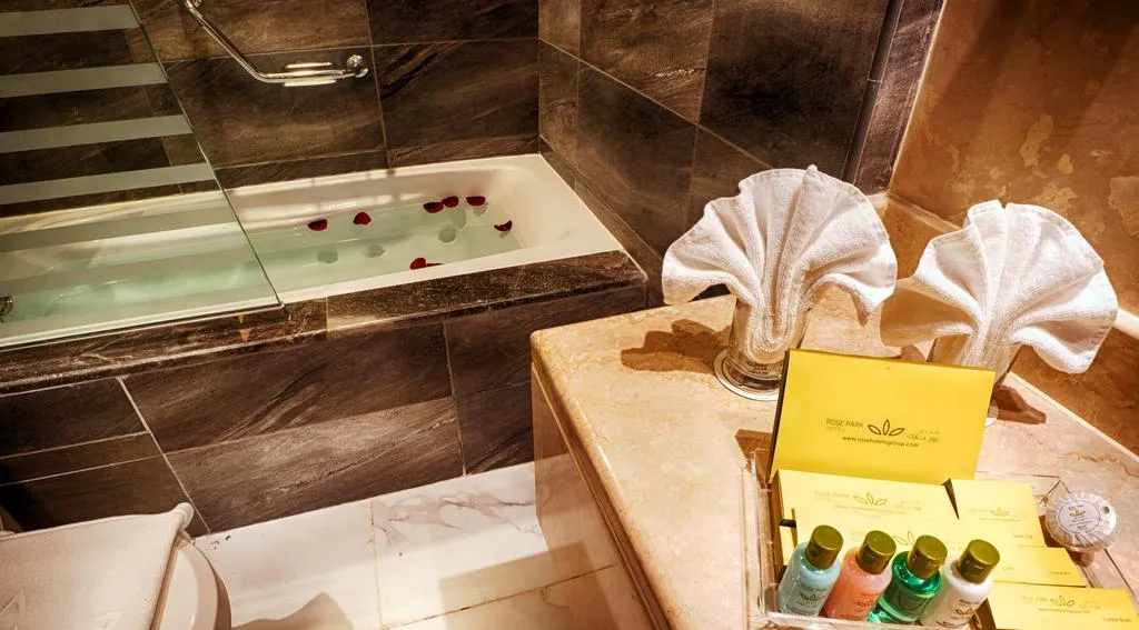 SUITE EXECUTIVE Room, Rose Park Hotel - Al Barsha, Dubai