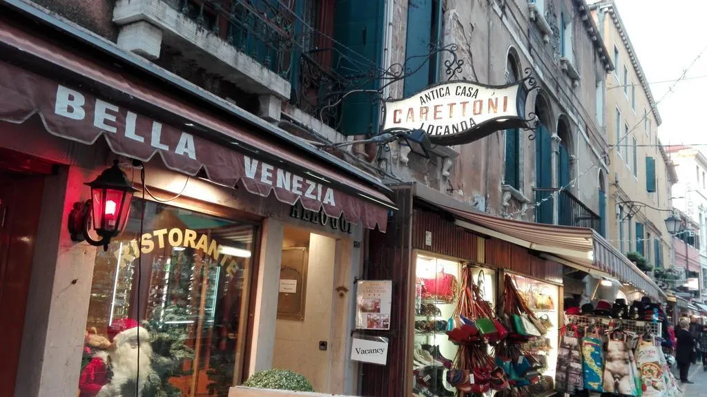 General view, Antica Casa Carettoni, Venice