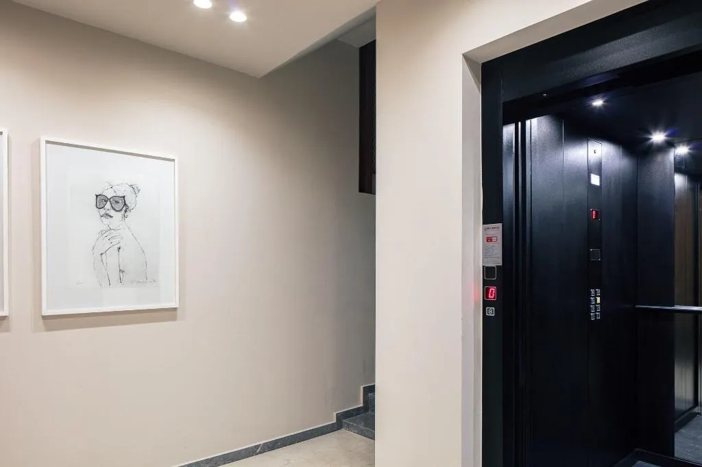 Room, Chapter 02 Gallery Suites, Crete