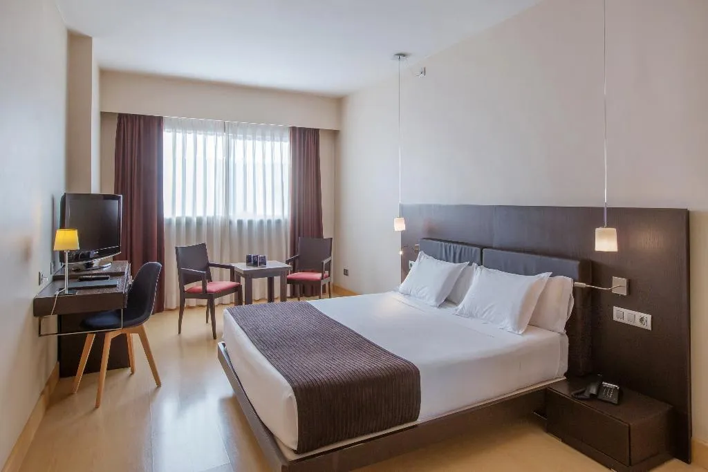 Room, HM Jaime III, Majorca