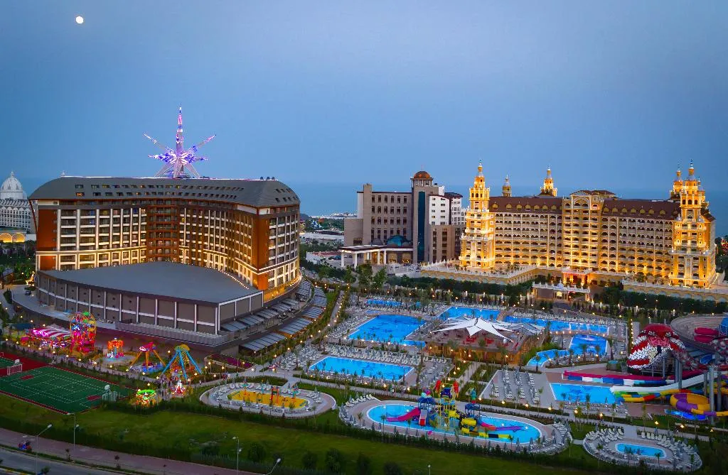 Sports and Entertainment, Royal Seginus, Antalya