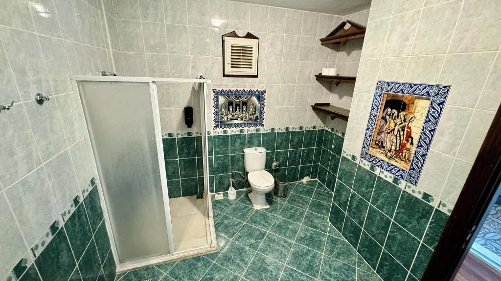 Room, Ephesus Centrum, Izmir