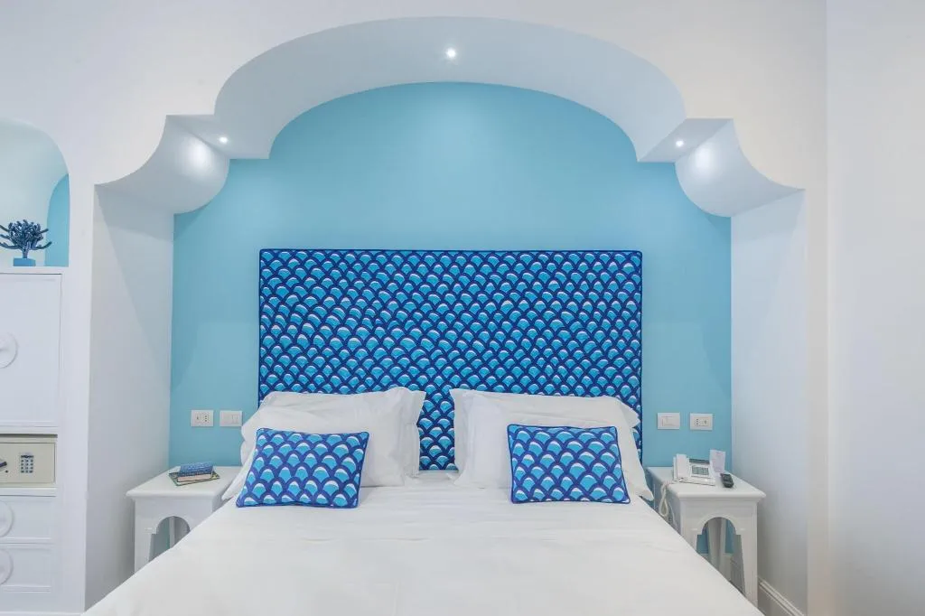 QUADRUPLE THREE BEDS Room, Tramonto D'oro, Naples