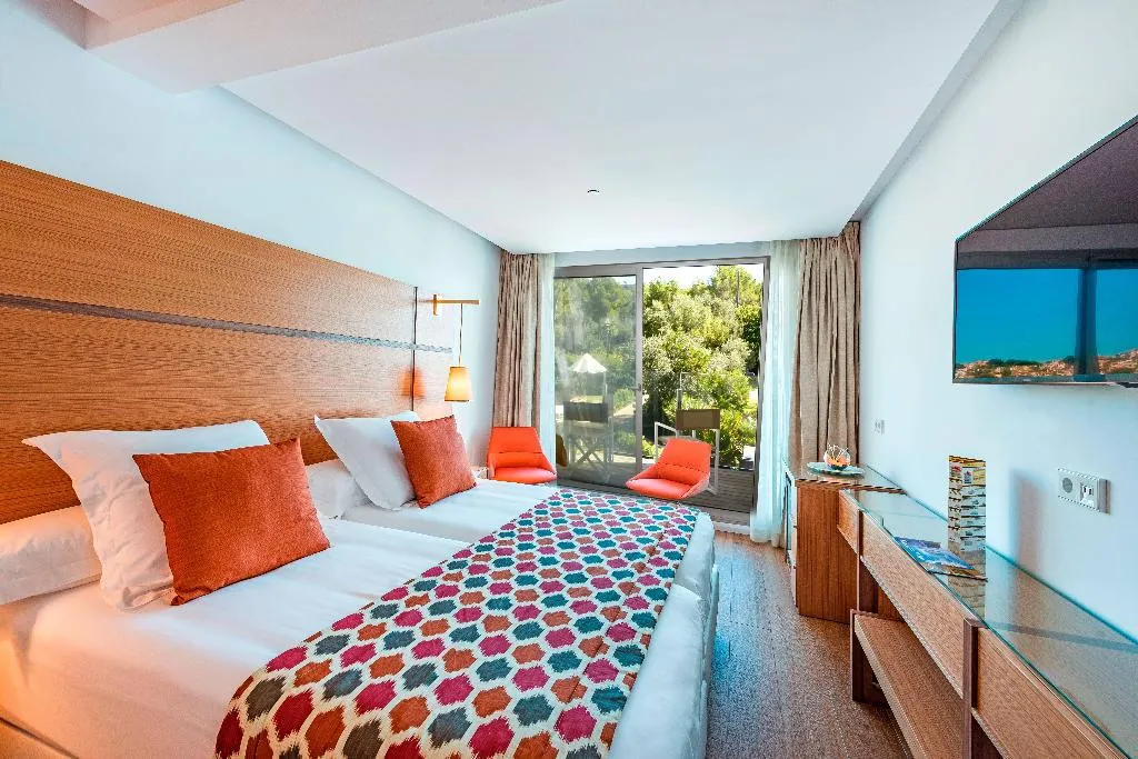 Double or Twin SIDE SEA VIEW Room, Hotel Gran Fornells Thalasso & Spa, Majorca