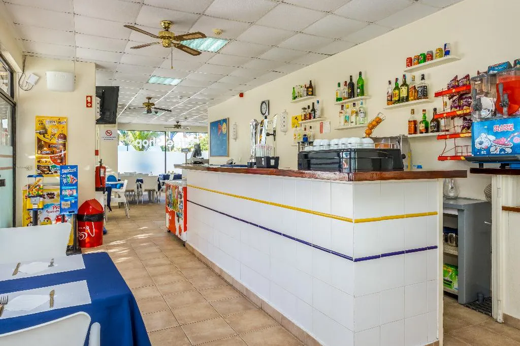 Restaurant, Janelas do Mar, Algarve