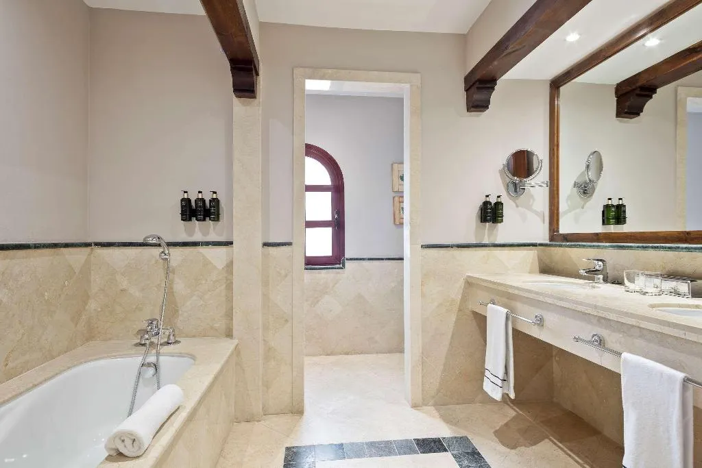 SUITE STANDARD Room, Melia Villaitana, Costa Blanca