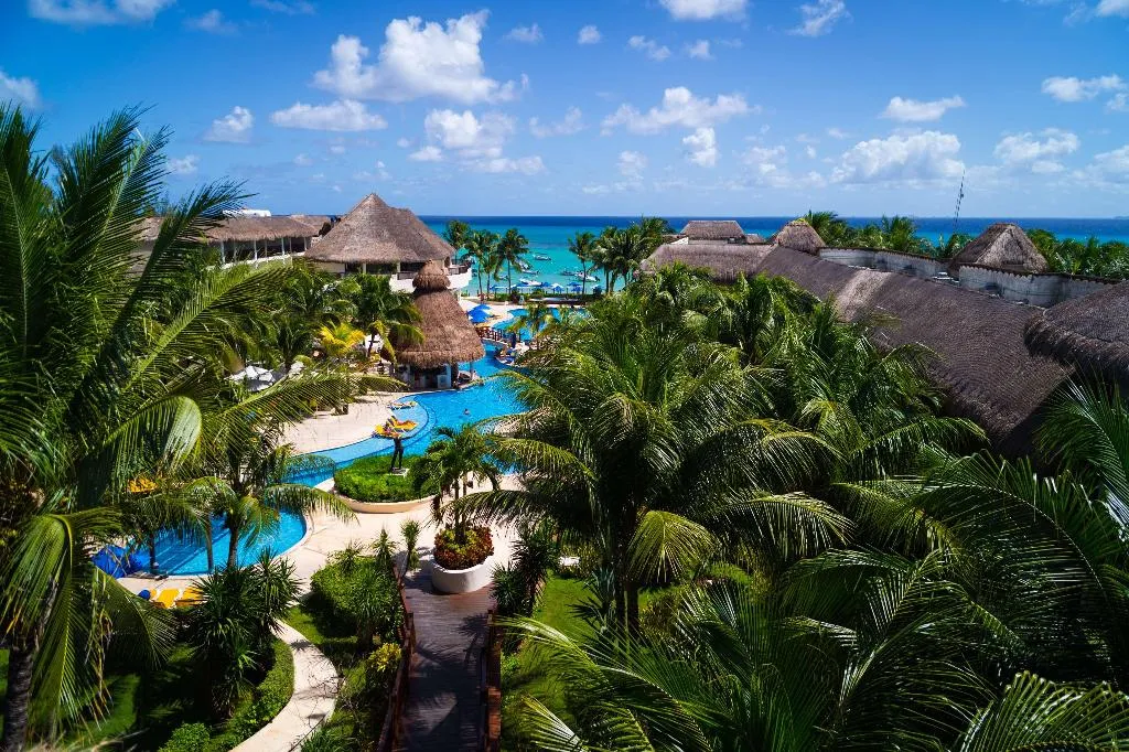 Pool, The Reef CocoBeach, Playa Del Carmen