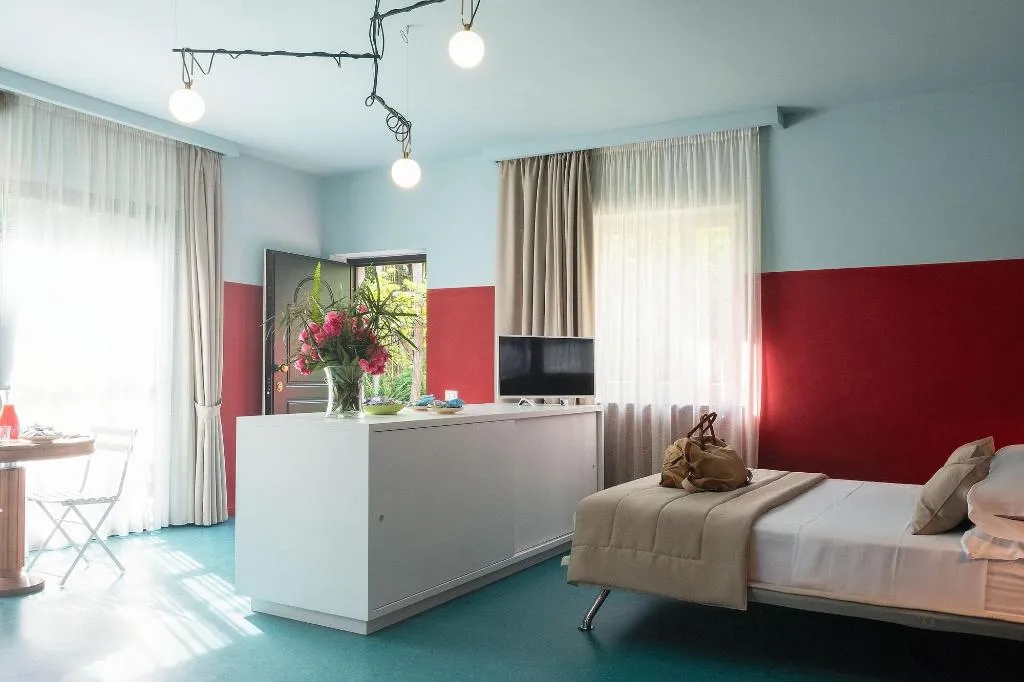 Room, Villa Gallone, Naples