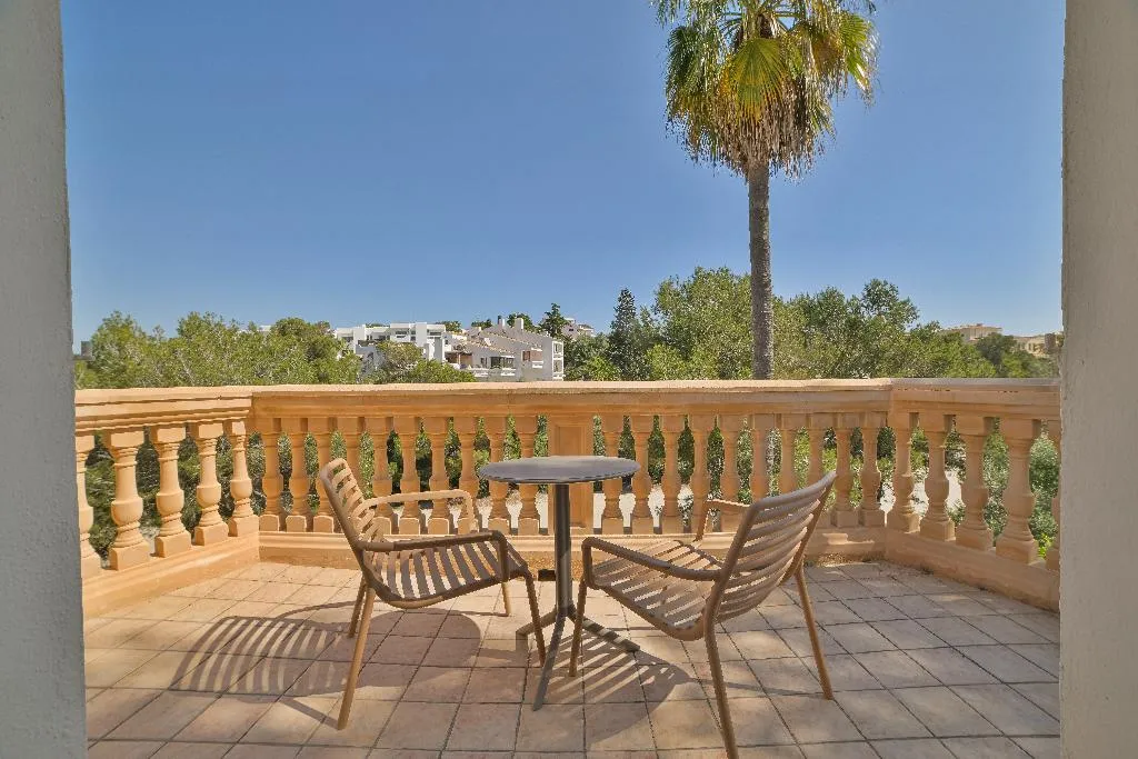 STUDIO BEACH FRONT Room, Azul Playa Apartments, Majorca