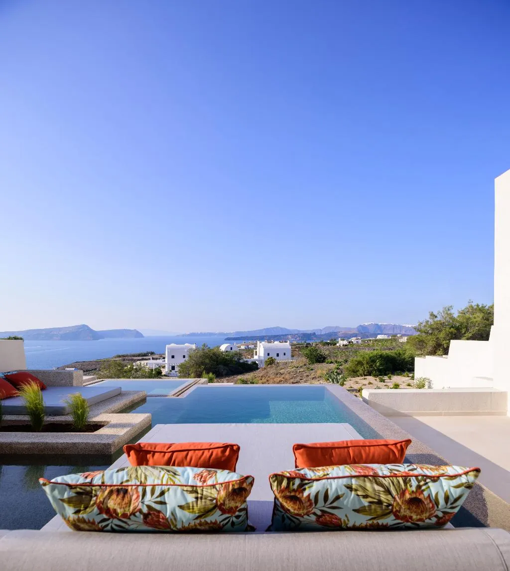 SUITE WITH PRIVATE POOL Room, Potnia Theron Suites, Santorini
