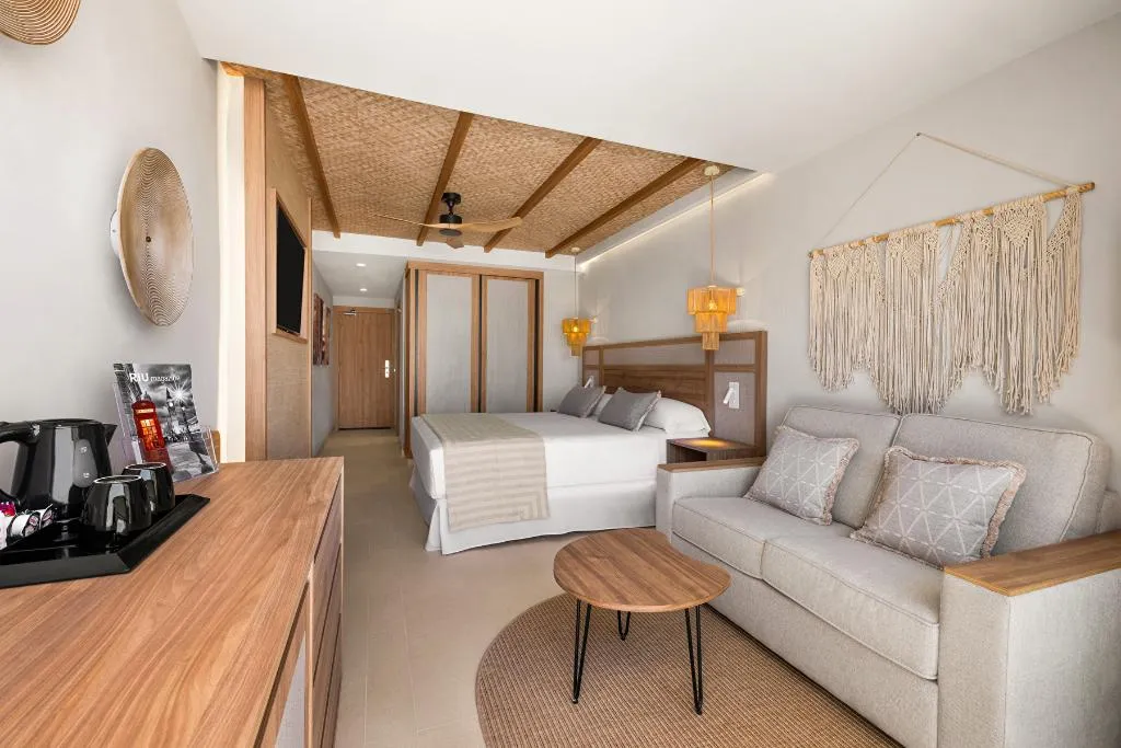 DOUBLE STANDARD Room, Hotel Riu Palace La Mola, Ibiza