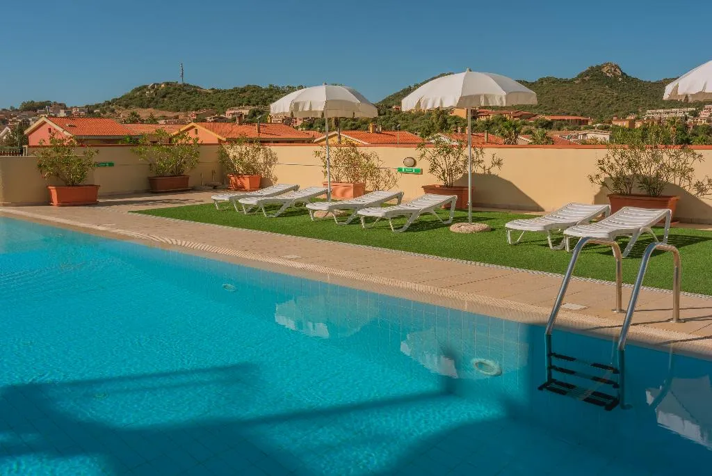 Pool, Residence Le Fontane, Cagliari