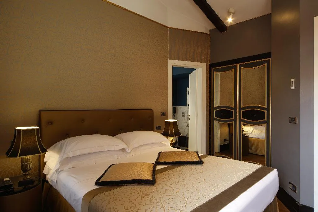 DOUBLE EXECUTIVE Room, Aqua Palace, Venice