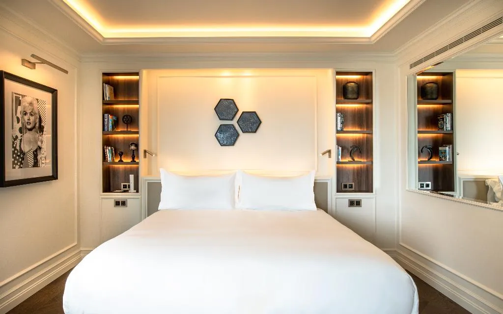 Room PREMIUM GARDEN VIEW Room, Sofitel Barcelona Skipper, Barcelona